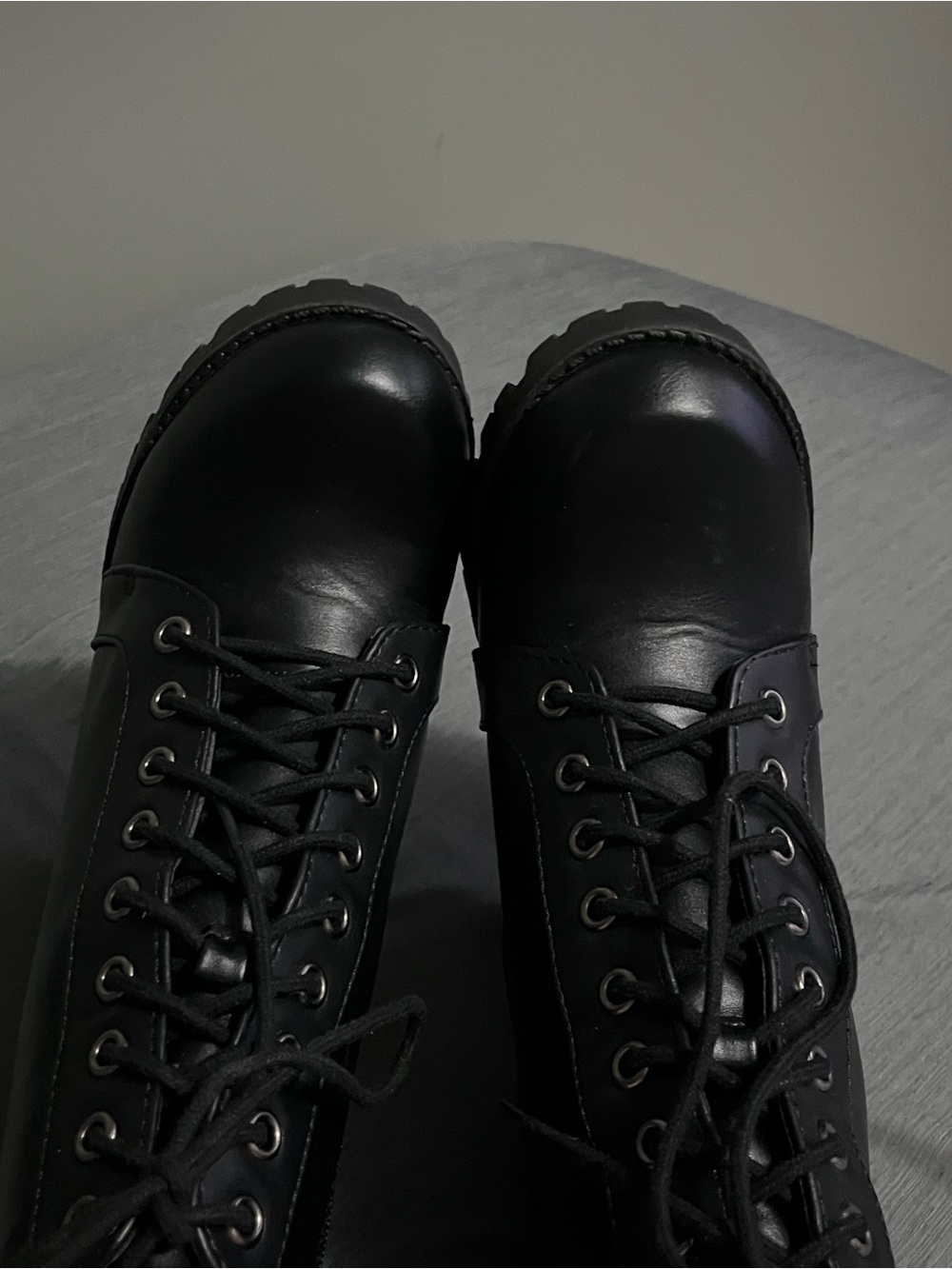 Soda Black Faux-Leather chunky Heel Ankle Boots size 7β5 π€ - Picture 10 of 11
